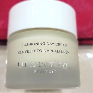 Omorovicza Cushioning Day Cream
